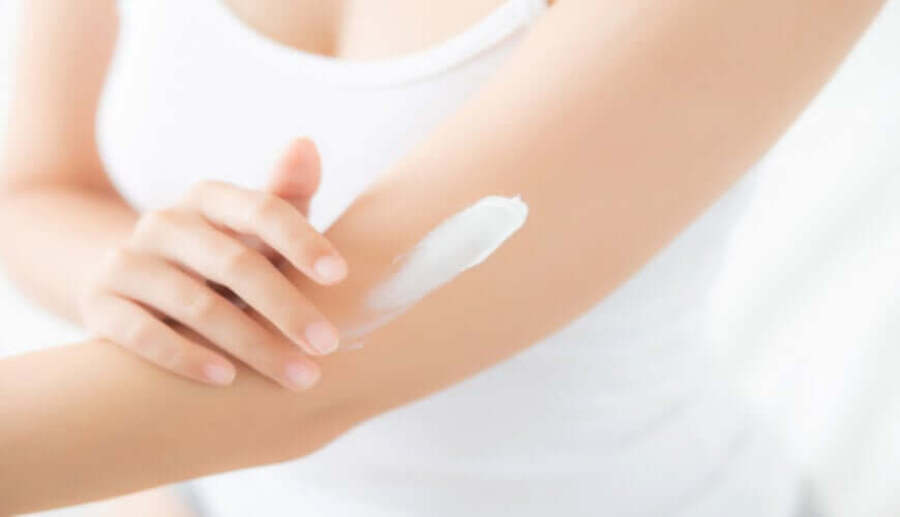 Body lotion giúp da trở nên mềm mịn và mịn màng