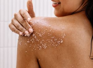  Tẩy tế bào chết cơ thể, Gia công mỹ phẩm