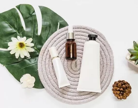 Sự khác biệt giữa mỹ phẩm thiên nhiên, hữu cơ và thuần chay là gì?