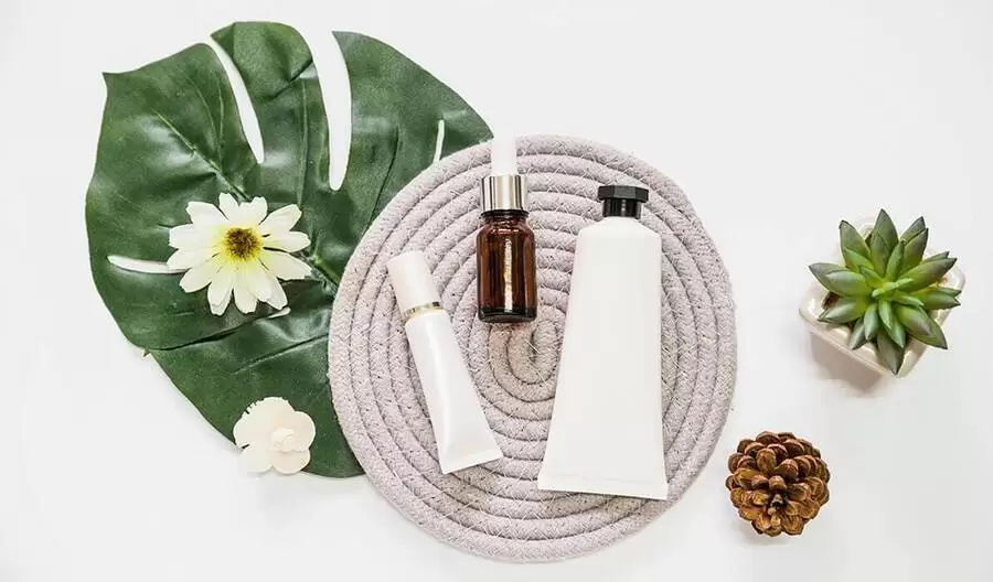 Sự khác biệt giữa mỹ phẩm thiên nhiên, hữu cơ và thuần chay là gì?