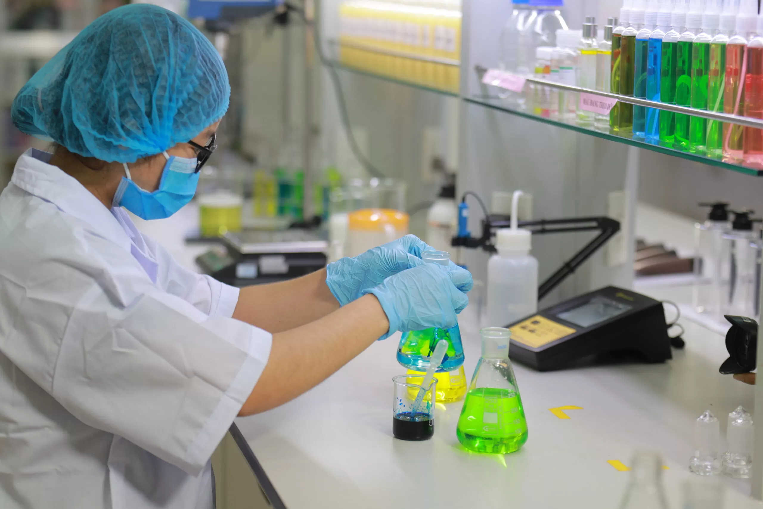 Nghiên cứu công thức gia công dầu gội an toàn, chất lượng