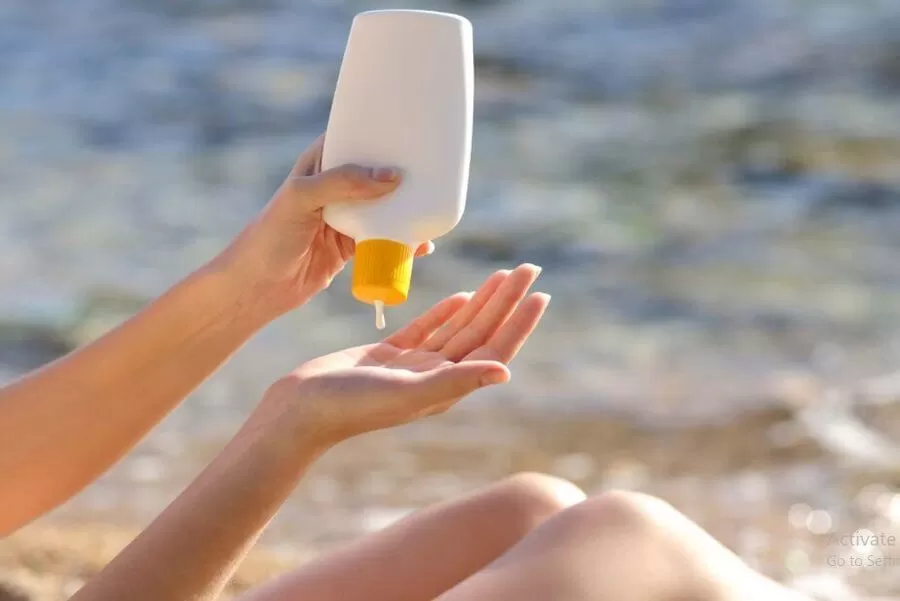 Hãy sử dụng kem chống nắng mỗi ngày