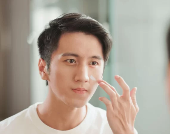 Những đổi mới trong xu hướng chăm sóc da nam 2024