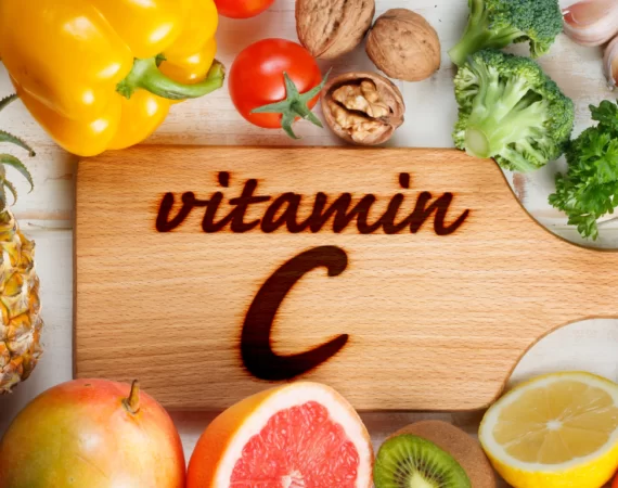 Vitamin C là gì? Công dụng và cách sử dụng đối với làn da