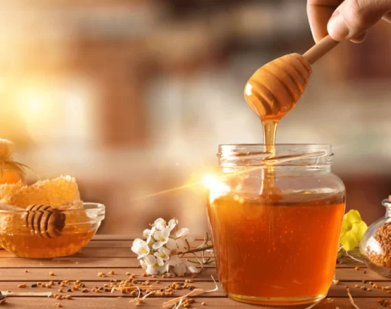 Mật ong: Xu hướng mới trong mỹ phẩm thiên nhiên