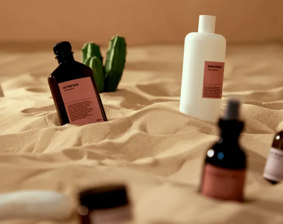 Mỹ phẩm phi giới tính: Xu hướng mới trong ngành làm đẹp toàn cầu