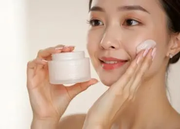 Top 5 loại kem dưỡng da mặt 2025 – gia công mỹ phẩm kem dưỡng da tại OCM