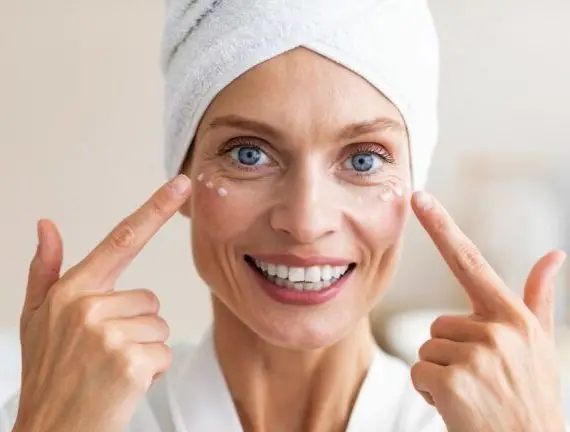 Gia công kem giảm lão hóa – giải pháp phát triển sản phẩm chăm sóc da chuyên nghiệp